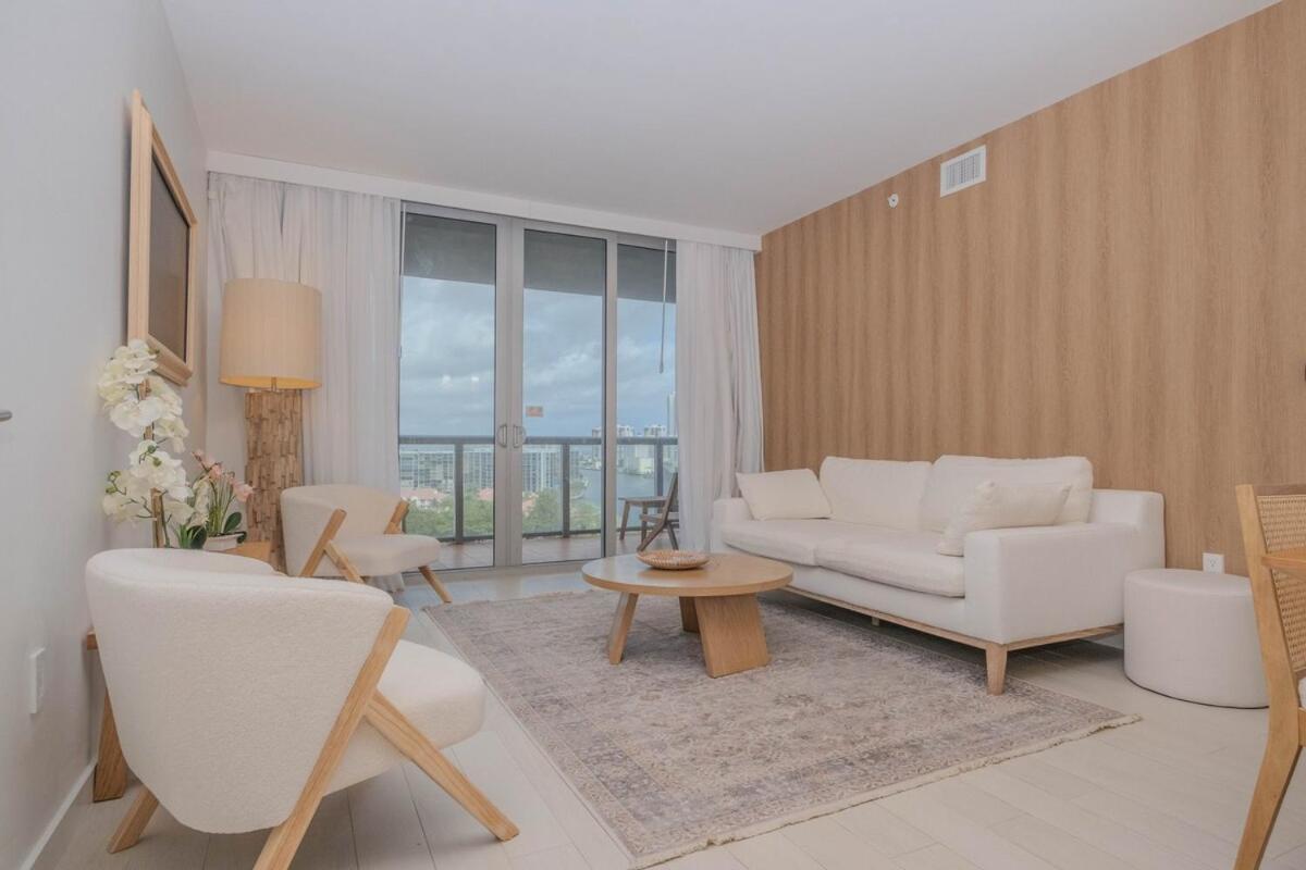 Apartamento 2B 2B Luxury Ocean Views Apt In Hallandale Beach Exterior foto